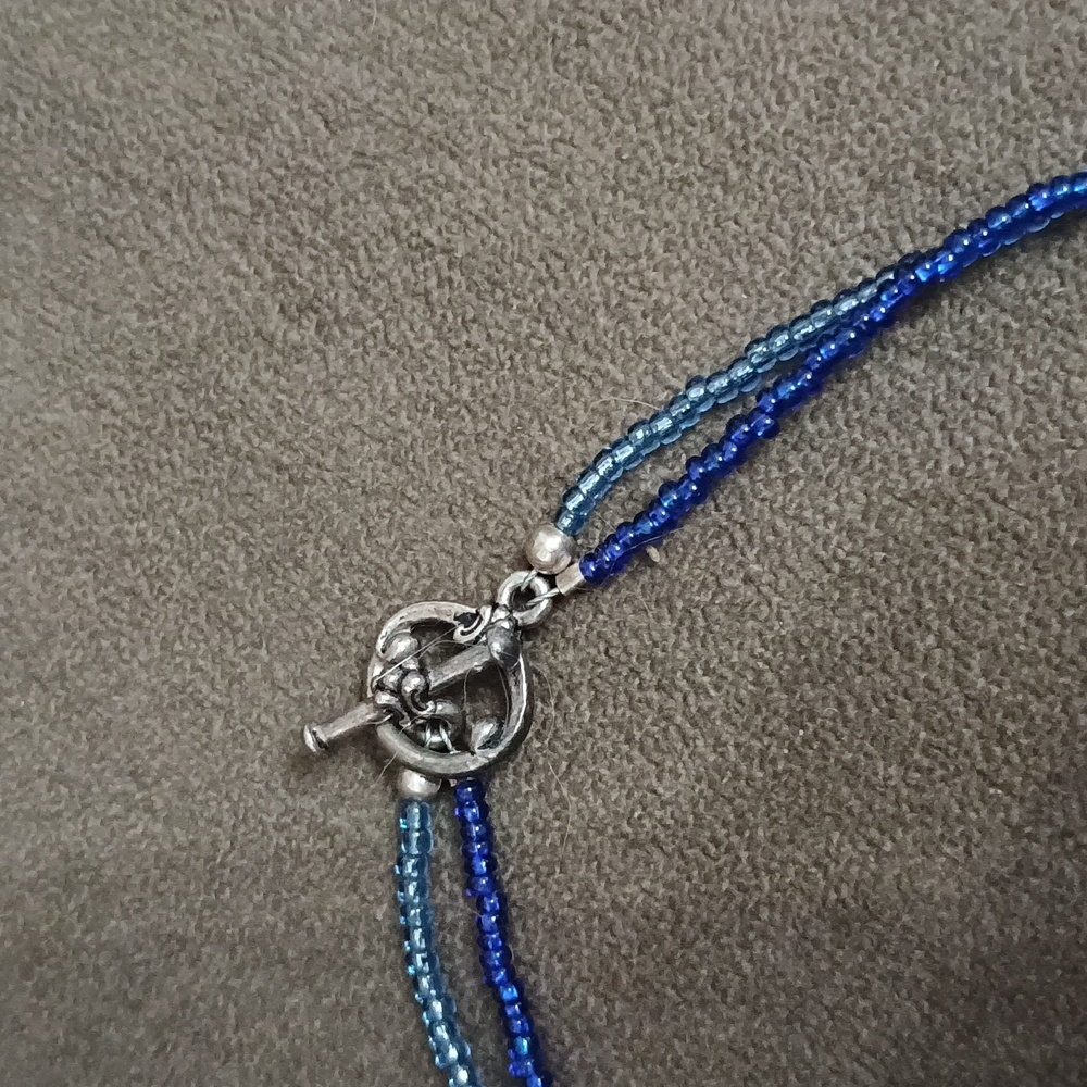 Glass And Beaded Toggle Necklace - Picture 3 of 3